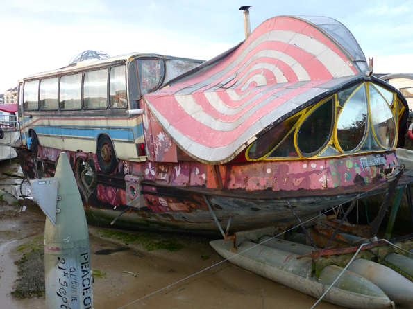 EVERYBODY Loves Shanty Boats | Budget Boating:Houseboats/Shantyboats 