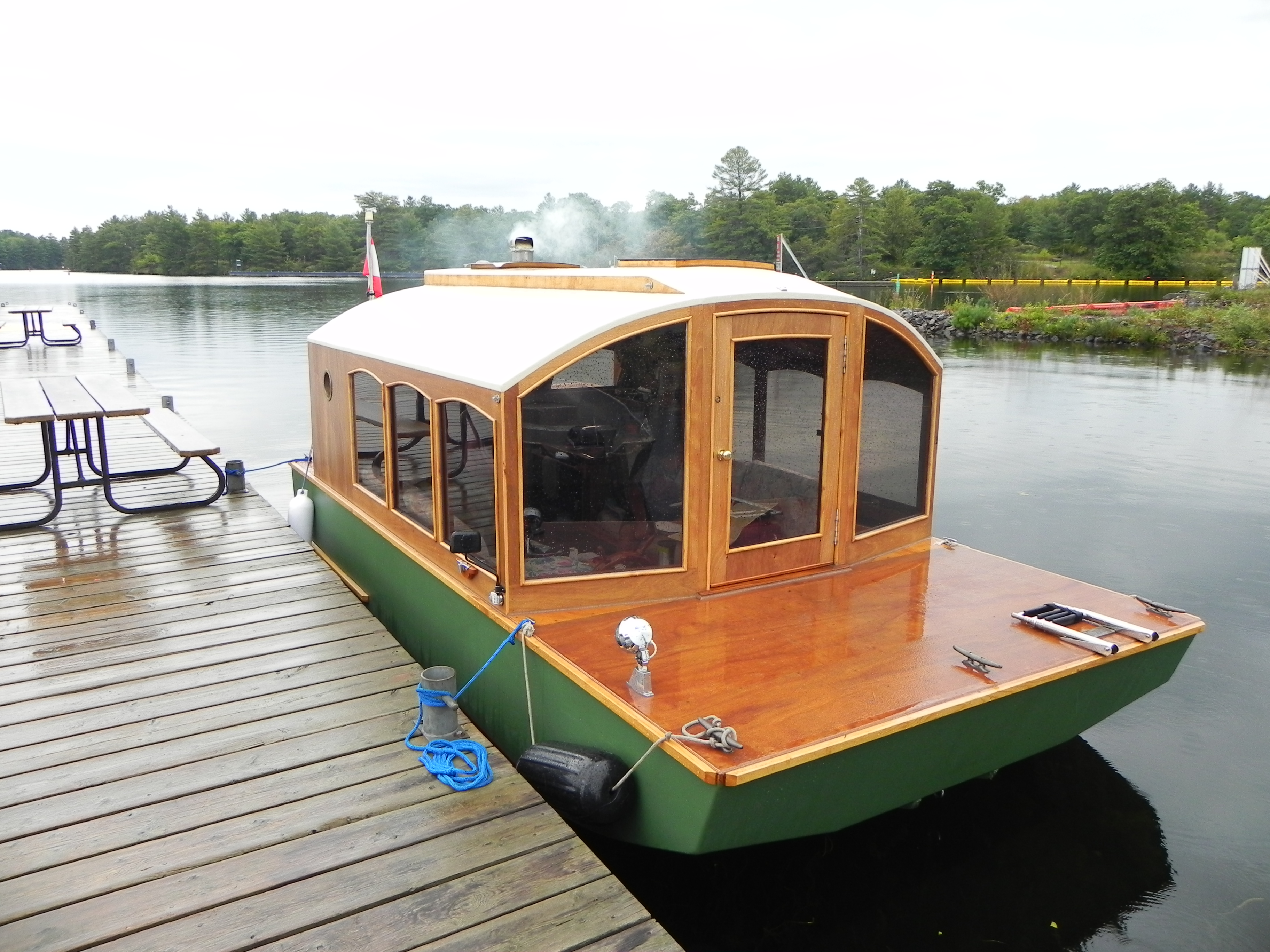 Budget Boating:Houseboats/Shantyboats/Minimalist Cruising 